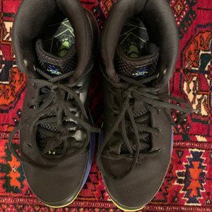 Under Armour boys basketball sneakers